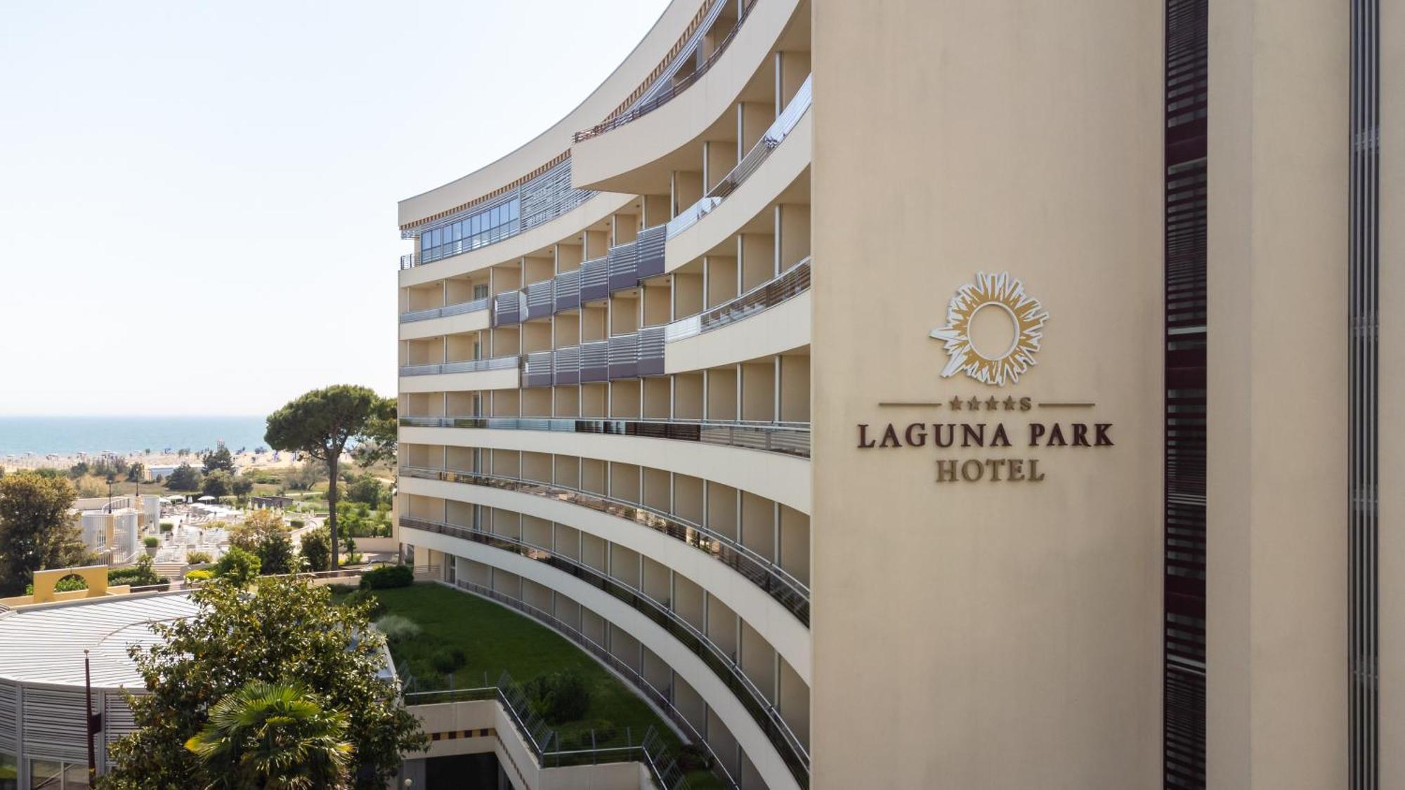 Laguna Park Hotel 4Superior Бибионе Экстерьер фото